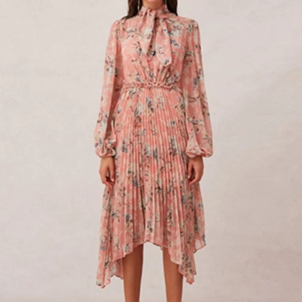 REVOLVE Keepsake Unravel Tie Neck Floral Print Pleated Peach Blush Dress Lily 2 - Picture 4 of 4